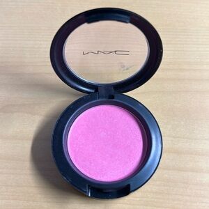Mac Sweetness discontinued beauty powder blush